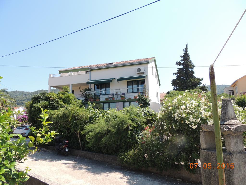Apartments Suljic - Cash Only Property スタリー・グラード エクステリア 写真