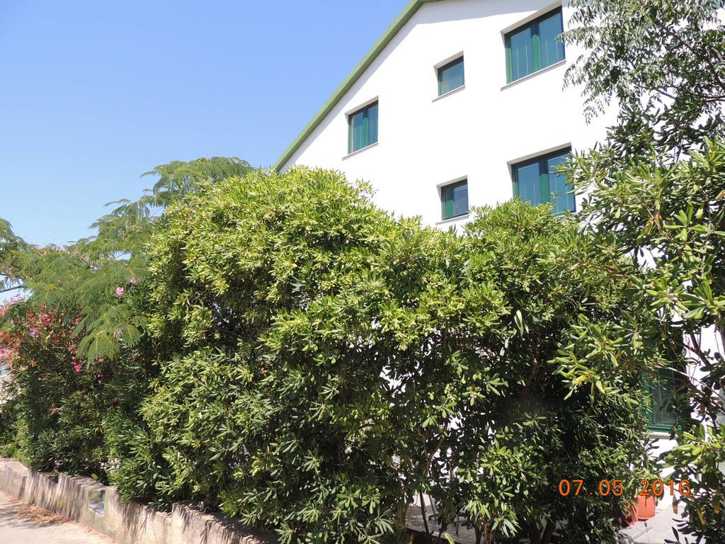 Apartments Suljic - Cash Only Property スタリー・グラード エクステリア 写真