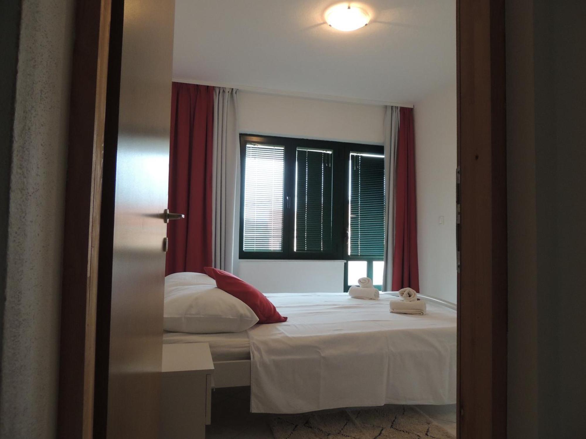 Apartments Suljic - Cash Only Property スタリー・グラード エクステリア 写真